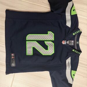 Kids Seahawks Navy Blue Jersey, Size 7